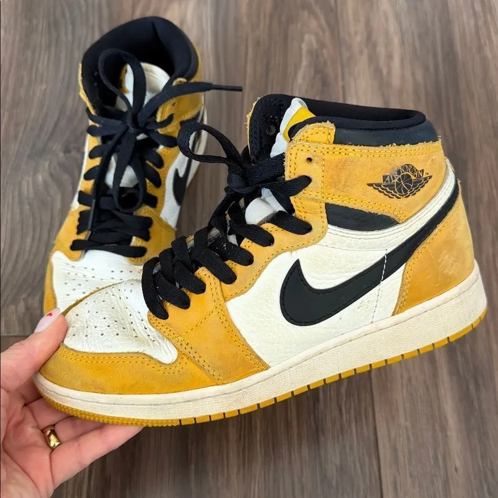 NIKE - Jordan 1 Retro - FD1437-701